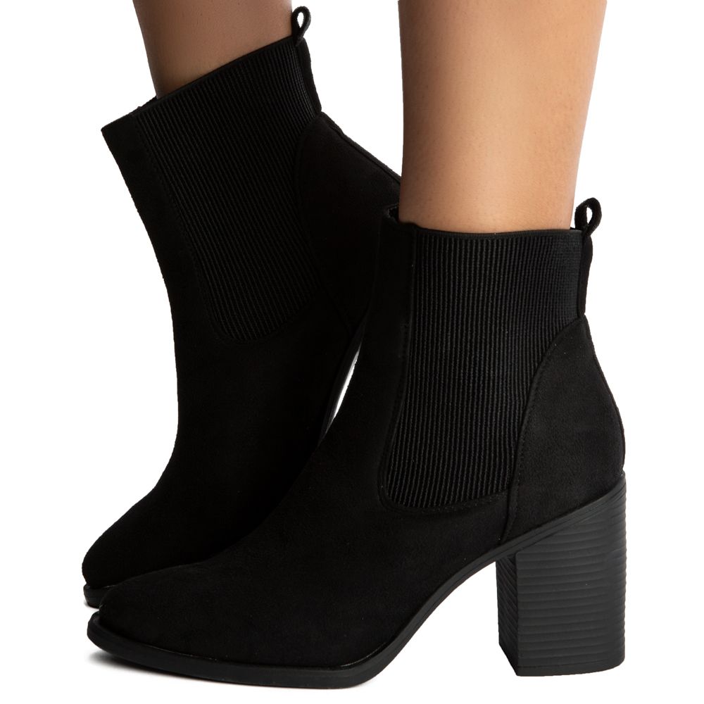 EASY-10 ANKLE BOOTIES