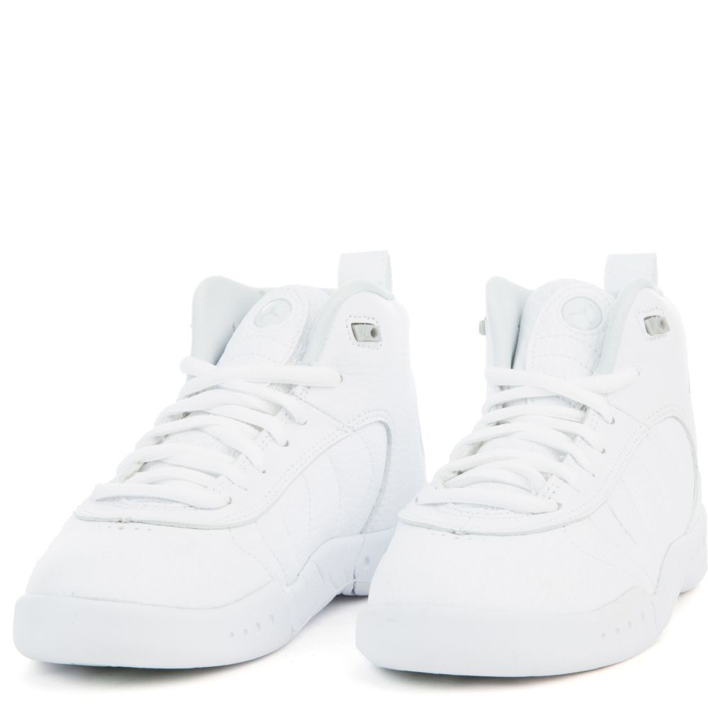 68290f9d-750a-46aa-8506-e7589a7c5e6e WHITE/PURE PLATINUM-METALLIC SILVER 3 68290f9d-750a-46aa-8506-e7589a7c5e6e WHITE/PURE PLATINUM-METALLIC SILVER