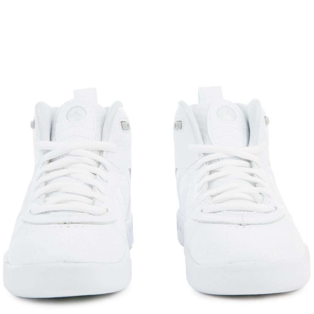 68290f9d-750a-46aa-8506-e7589a7c5e6e WHITE/PURE PLATINUM-METALLIC SILVER 7 68290f9d-750a-46aa-8506-e7589a7c5e6e WHITE/PURE PLATINUM-METALLIC SILVER