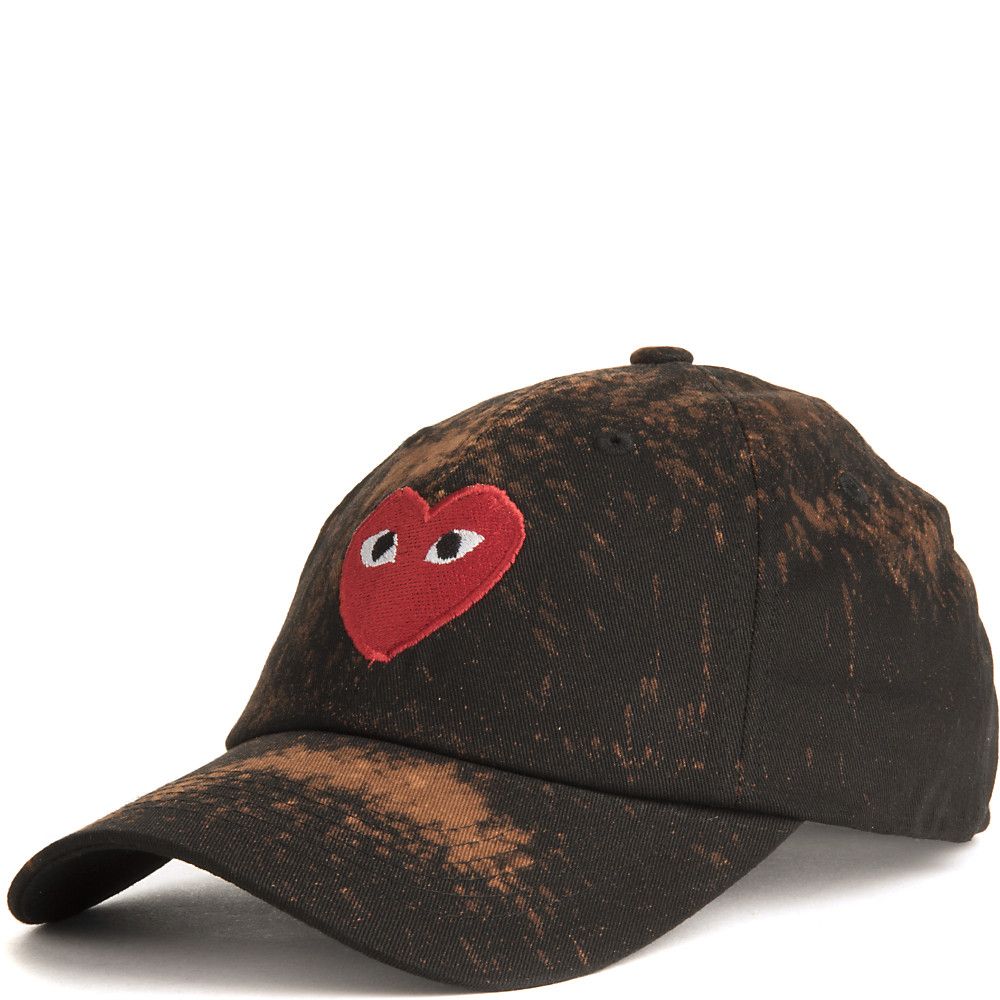 Amour Strapback Hat Black