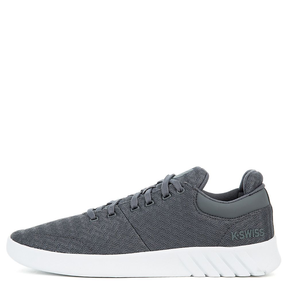 Aero Trainer T Sneaker