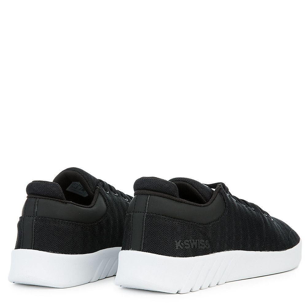 Aero Trainer T Sneaker 4 Aero Trainer T Sneaker