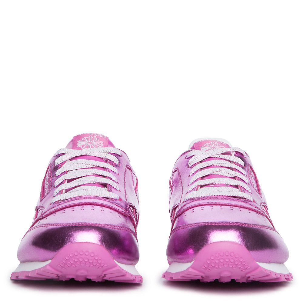Juniors Classic Leather Metallic Sneaker CHARGED PINK/WHITE 7 Juniors Classic Leather Metallic Sneaker CHARGED PINK/WHITE