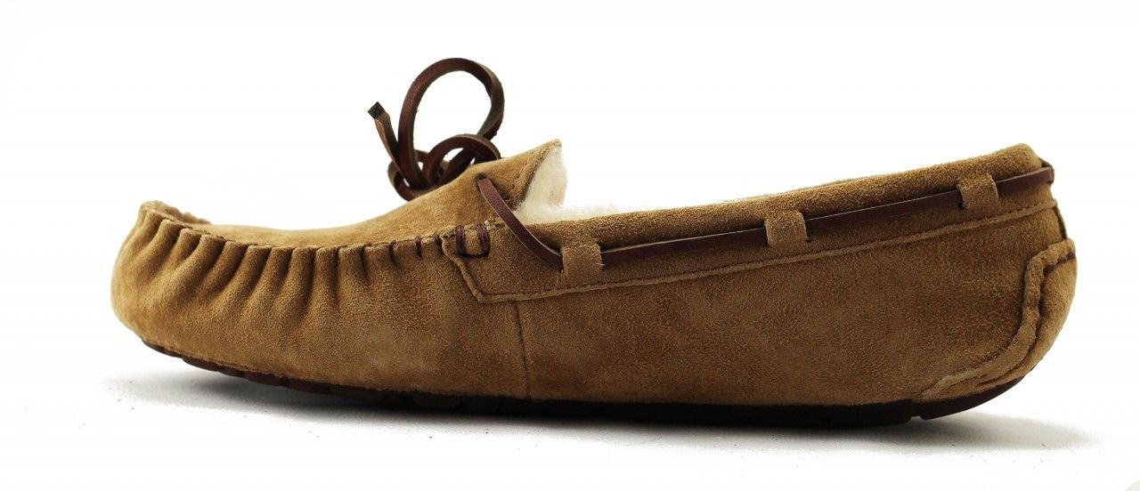 UGG Australia for Women: Dakota Chestnut Moccasin Chestnut