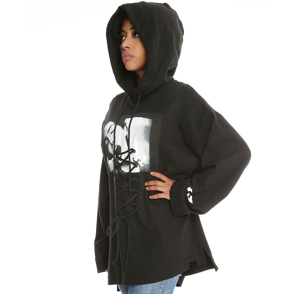 Women's Rihanna Graphic Hoodie Black